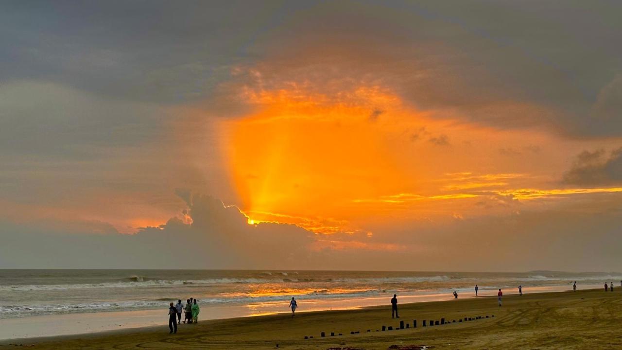 Modern Resort Cox's Bazar Buitenkant foto